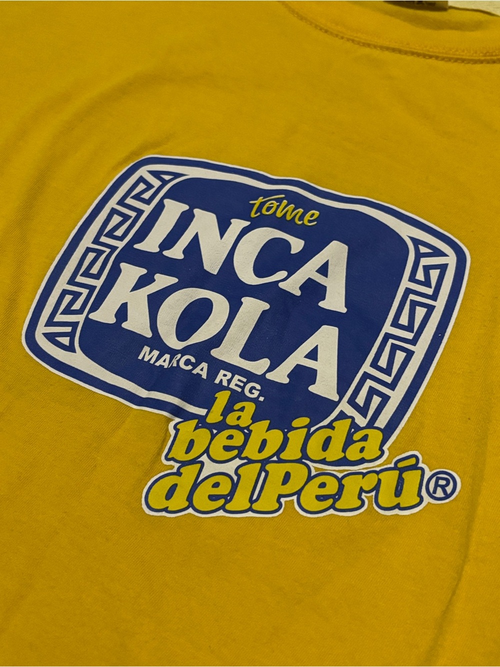 Inca Kola La Bebida del Peru Soda Yellow Graphic T-Shirt Men's Size Medium - Picture 2 of 6